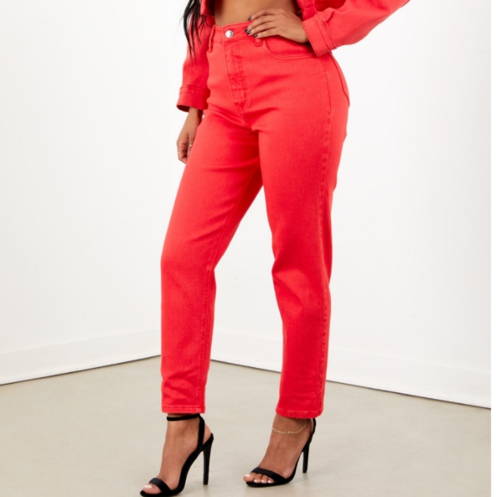 red demin set please read